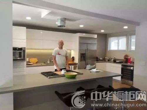 賀金牌廚柜美國費(fèi)城展廳隆重開業(yè)  實(shí)現(xiàn)美國征程新跨越
