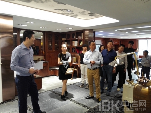 心海伽藍展廳全新亮相，迎經(jīng)銷商考察團首批參觀